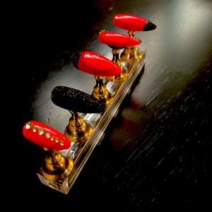 Custom press on nails